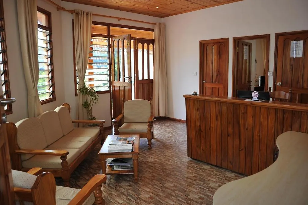 La Fontaine Holiday Apartment Μπελ Όμπρε