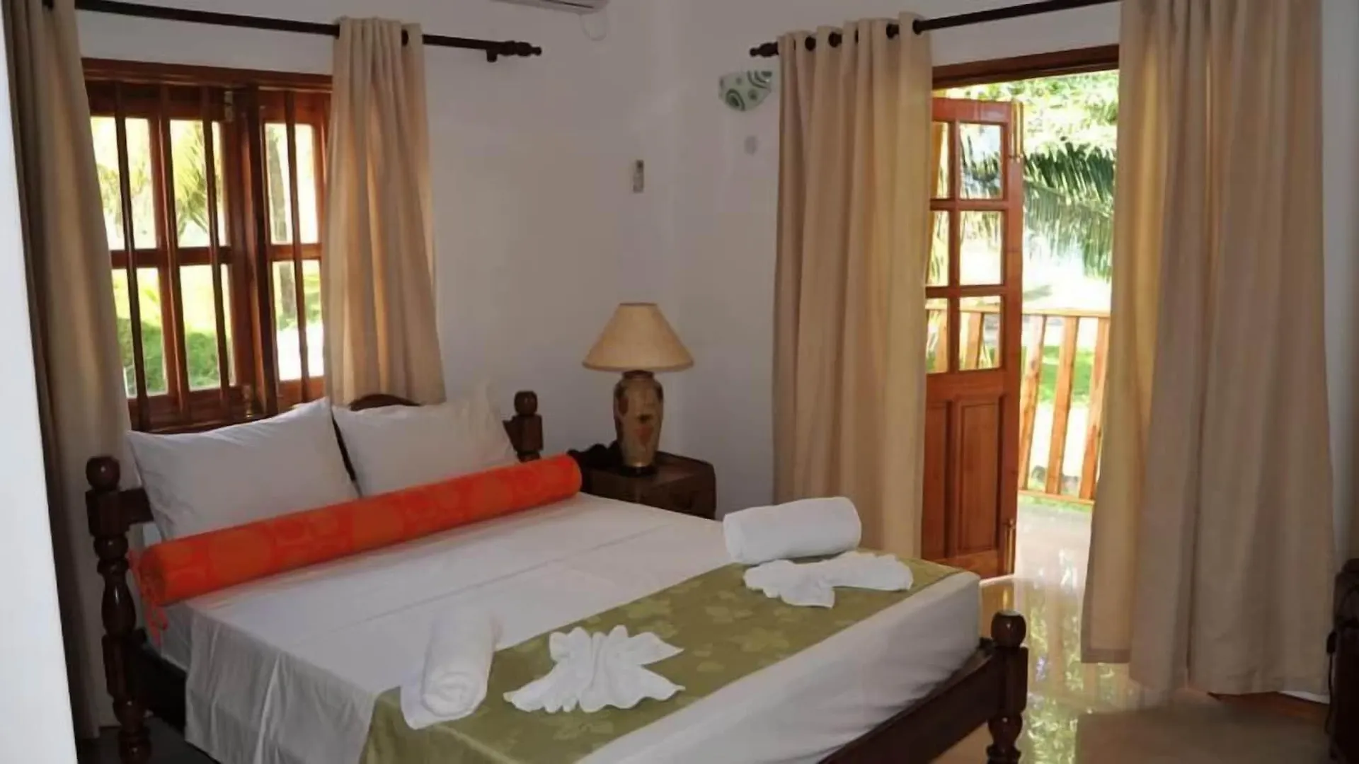 La Fontaine Holiday Apartment Bel Ombre Seychely
