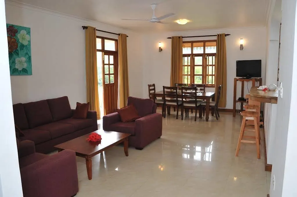 La Fontaine Holiday Apartment Bel Ombre 0*,